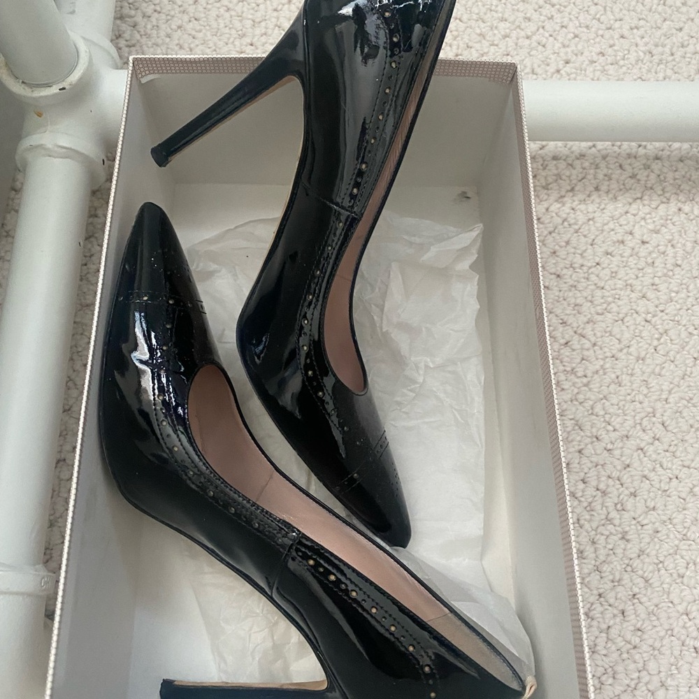 SJP Black Patent Leather striped Women's Pumps - Picture 2 of 10
